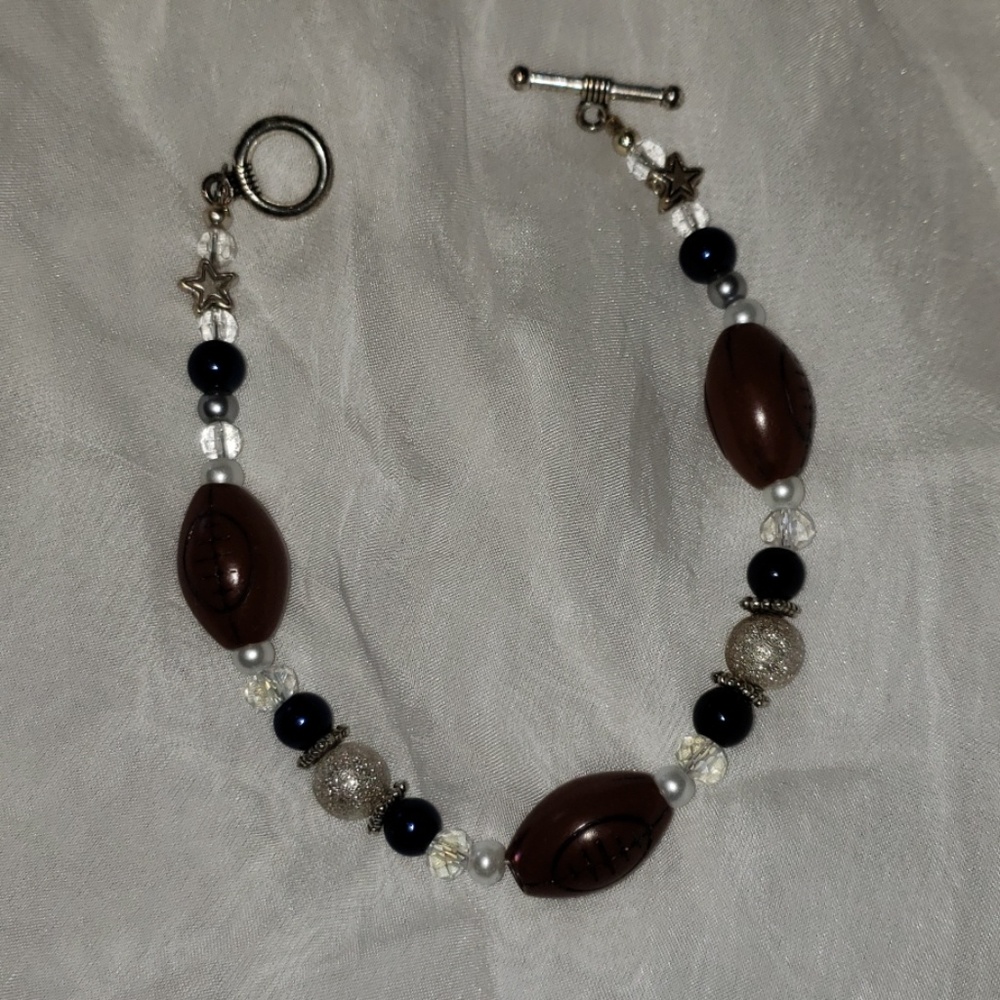 A football bracelet 🏈⭐🏈⭐ - Picture 3 of 3